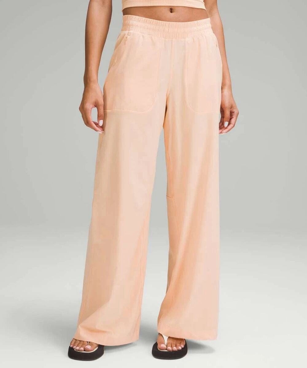 Lululemon Swift Wide-Leg Mid-Rise Pant Peach Bellini Size 2 Athleisure